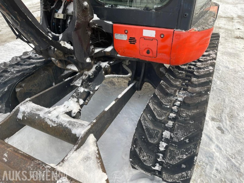 Мини-экскаватор 2012 Kubota KX057-4 Gravemaskin med tiltrotator, tre skuffer, kun 4408 timer: фото 20 Мини-экскаватор 2012 Kubota KX057-4 Gravemaskin med tiltrotator, tre skuffer, kun 4408 timer: фото 20