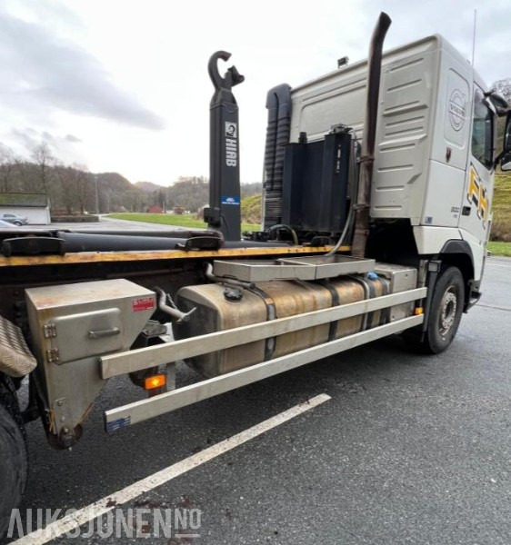 2012 Volvo FH12 krokbil med Hiab krok og brøyteplate – 521 hk – EU-godkjent til 09/2026 - Крюковой мультилифт: фото 3 2012 Volvo FH12 krokbil med Hiab krok og brøyteplate – 521 hk – EU-godkjent til 09/2026 - Крюковой мультилифт: фото 3