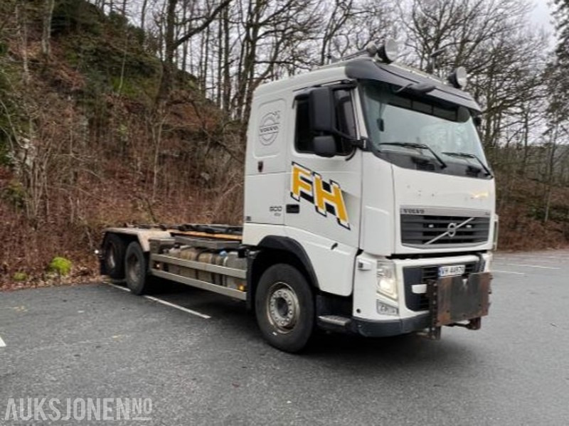 2012 Volvo FH12 krokbil med Hiab krok og brøyteplate – 521 hk – EU-godkjent til 09/2026 - Крюковой мультилифт: фото 2 2012 Volvo FH12 krokbil med Hiab krok og brøyteplate – 521 hk – EU-godkjent til 09/2026 - Крюковой мультилифт: фото 2
