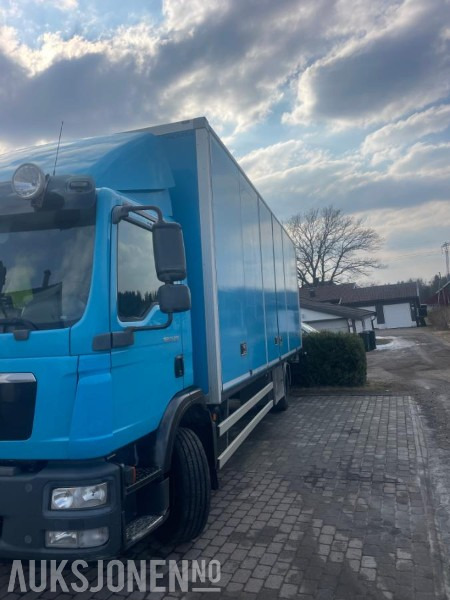 2014 MAN TGM lastebil/skapbil - Full sideåpning - Plass til 18 paller 2014 MAN TGM lastebil, blå, med 385 000 km - Грузовик с закрытым кузовом: фото 5 2014 MAN TGM lastebil/skapbil - Full sideåpning - Plass til 18 paller 2014 MAN TGM lastebil, blå, med 385 000 km - Грузовик с закрытым кузовом: фото 5