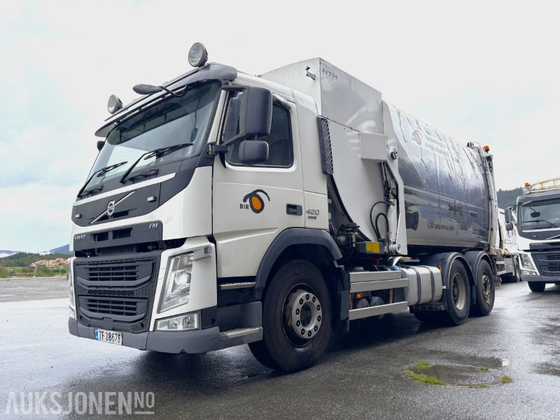 2014 Volvo FM420 EURO 6 sidelaster / komprimatorbil / renovasjonsbil - EU godkjent til 31.08.2026 - Мусоровоз: фото 1 2014 Volvo FM420 EURO 6 sidelaster / komprimatorbil / renovasjonsbil - EU godkjent til 31.08.2026 - Мусоровоз: фото 1