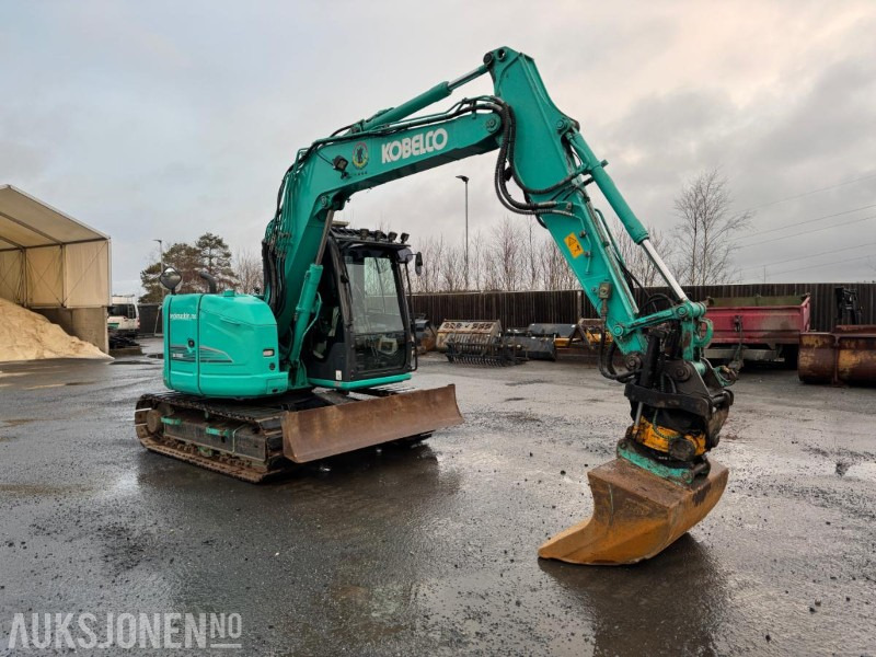 2015 Kobelco SK75SR-3E GRAVEMASKIN, ENGCON TILTROTATOR, SENTRALSMØRING, SERVICEHISTORIKK, 2 SKUFFER - Экскаватор: фото 2 2015 Kobelco SK75SR-3E GRAVEMASKIN, ENGCON TILTROTATOR, SENTRALSMØRING, SERVICEHISTORIKK, 2 SKUFFER - Экскаватор: фото 2