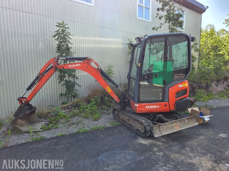 2015 Kubota KX019-4 Minigraver med grave og pusseskuff - Мини-экскаватор: фото 2 2015 Kubota KX019-4 Minigraver med grave og pusseskuff - Мини-экскаватор: фото 2