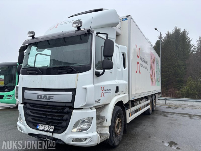 2017 DAF CF 440 6x2 FAN kjøle/frys skapbil. Supra1250 kjøl. 21paller. - Грузовик с закрытым кузовом: фото 1 2017 DAF CF 440 6x2 FAN kjøle/frys skapbil. Supra1250 kjøl. 21paller. - Грузовик с закрытым кузовом: фото 1