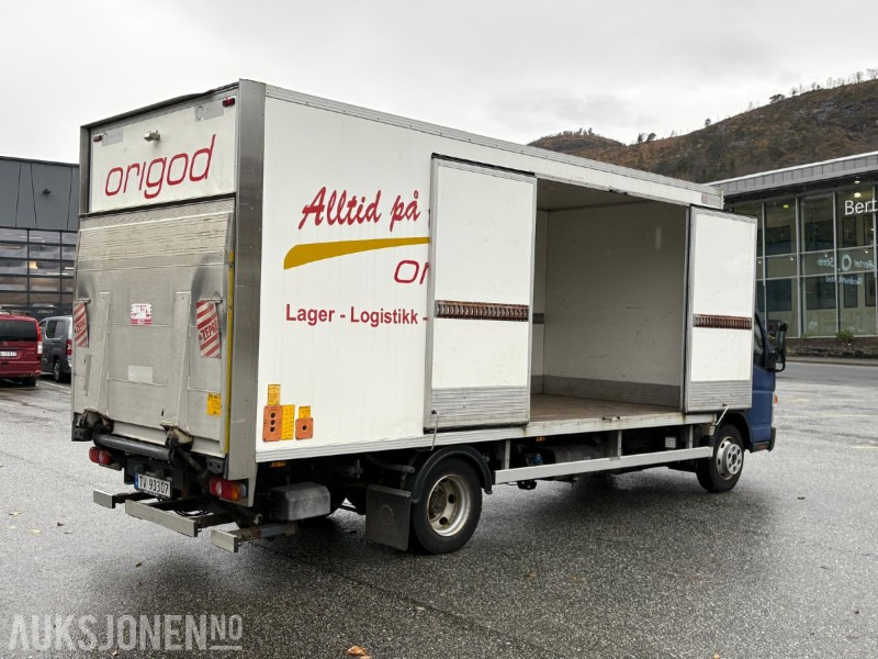 2018 Fuso Canter skapbil m/løftelem - KUN 53123 km - eu-godkjent 26.06.2025 - Грузовик с закрытым кузовом: фото 3 2018 Fuso Canter skapbil m/løftelem - KUN 53123 km - eu-godkjent 26.06.2025 - Грузовик с закрытым кузовом: фото 3
