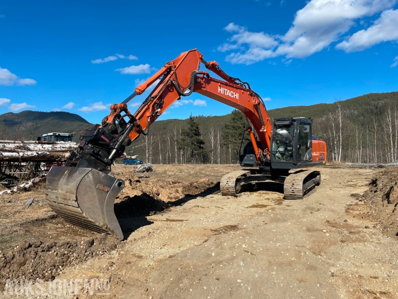 2018 Hitachi ZX210 LC-6/Leica GPS/Kamera/LED/Oil Quick - Экскаватор: фото 1 2018 Hitachi ZX210 LC-6/Leica GPS/Kamera/LED/Oil Quick - Экскаватор: фото 1