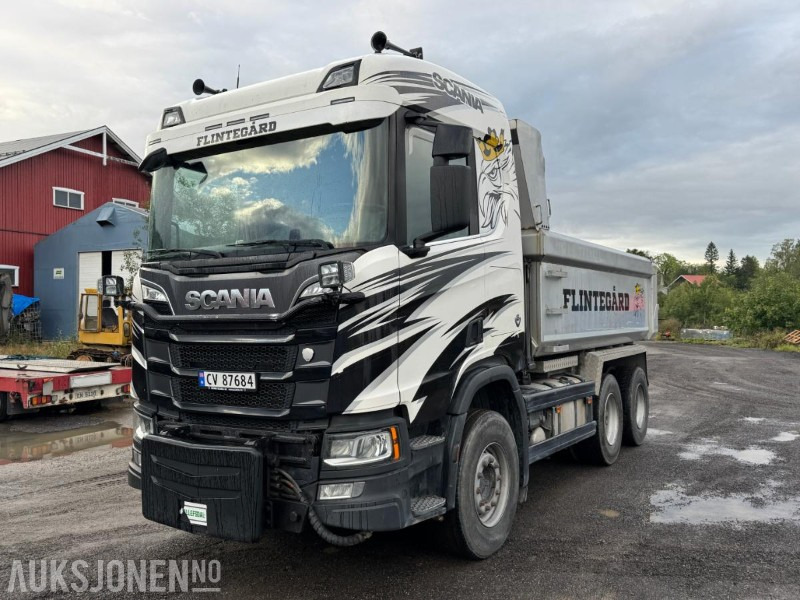 2018 Scania R580 / 6x4 / tippbil / brøyte og salt rigget - Самосвал: фото 1 2018 Scania R580 / 6x4 / tippbil / brøyte og salt rigget - Самосвал: фото 1