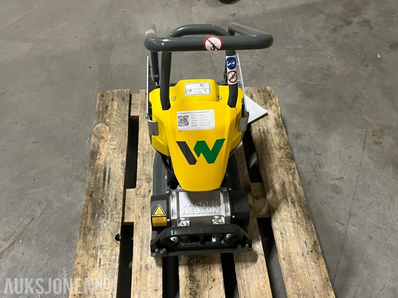 2022 Wacker Neuson vibroplate - Aps1030e - Каток: фото 4 2022 Wacker Neuson vibroplate - Aps1030e - Каток: фото 4
