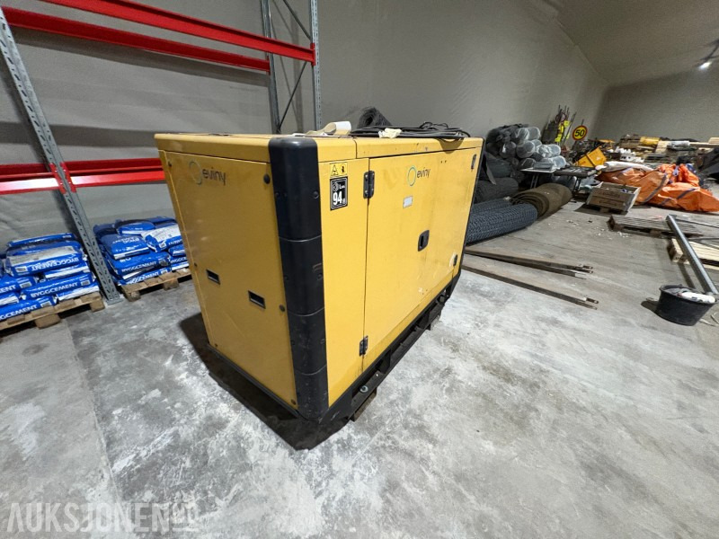 Cat Olympian GEP30 generator, 30 kva - Строительное оборудование: фото 2 Cat Olympian GEP30 generator, 30 kva - Строительное оборудование: фото 2