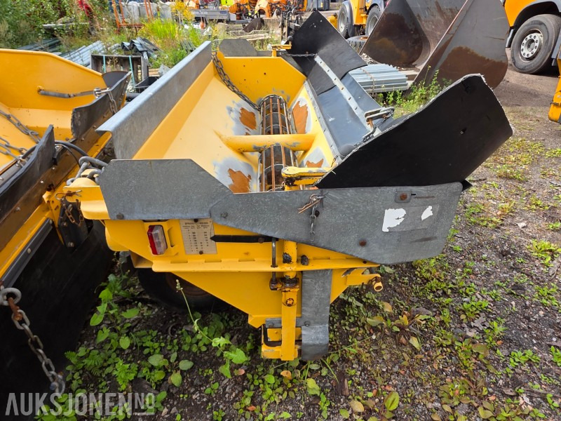 Falköping Falköping LB 1000 BLU Etterhengende Strøapparat - Строительное оборудование: фото 5 Falköping Falköping LB 1000 BLU Etterhengende Strøapparat - Строительное оборудование: фото 5