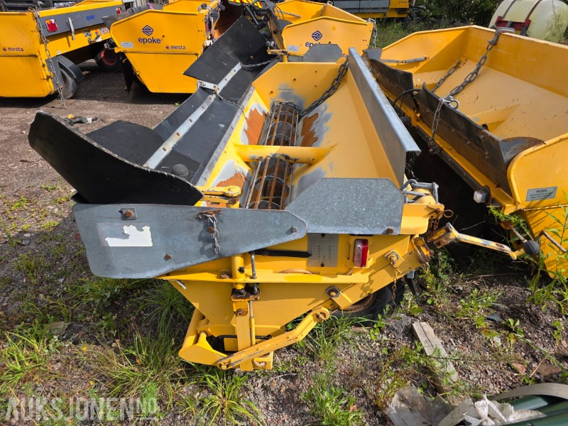 Falköping Falköping LB 1000 BLU Etterhengende Strøapparat - Строительное оборудование: фото 2 Falköping Falköping LB 1000 BLU Etterhengende Strøapparat - Строительное оборудование: фото 2