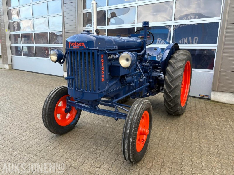 Ford Fordson-Stegamajor E27N - Трактор: фото 1 Ford Fordson-Stegamajor E27N - Трактор: фото 1