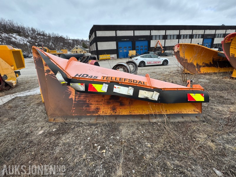 2015 Tellesfsdal HD45 3400 Høytkastene plog med sving - Грузовик: фото 1 2015 Tellesfsdal HD45 3400 Høytkastene plog med sving - Грузовик: фото 1