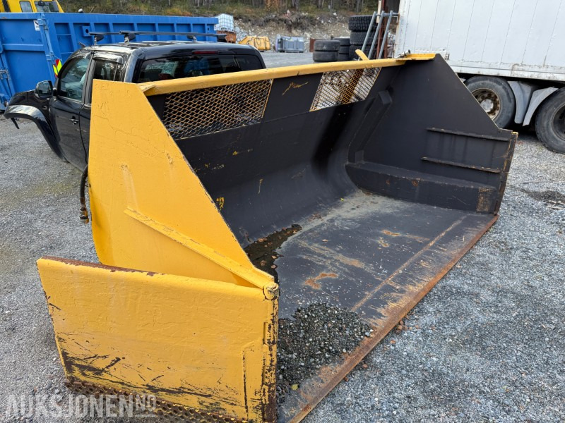 Klappvingeskuffe - BM feste - Ковш для погрузчика: фото 4 Klappvingeskuffe - BM feste - Ковш для погрузчика: фото 4