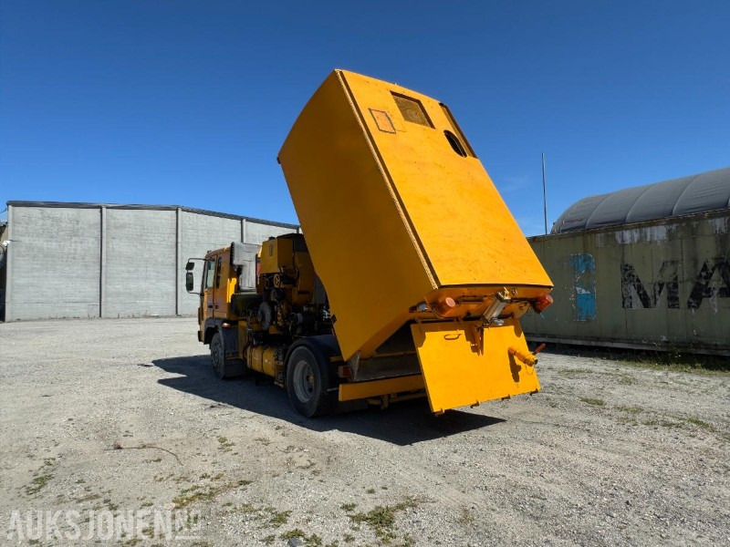 1998 Volvo FL614 feiebil m/ Johnston-Beam S5000 | 135 965 km | 4 638 t | Automat - Коммунальная/ Специальная техника: фото 5 1998 Volvo FL614 feiebil m/ Johnston-Beam S5000 | 135 965 km | 4 638 t | Automat - Коммунальная/ Специальная техника: фото 5