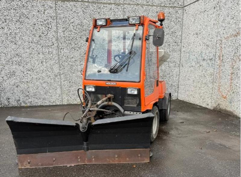 2002 Holder C240 Traktorregistrert redskapsbærer med 4x4 brøyteskjær og strøer - Коммунальная/ Специальная техника: фото 4 2002 Holder C240 Traktorregistrert redskapsbærer med 4x4 brøyteskjær og strøer - Коммунальная/ Специальная техника: фото 4