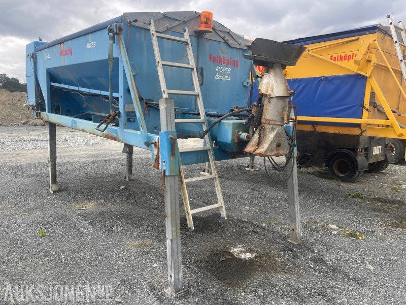 2009 Falköping Mixer C-7 sand-/saltspreder - Навесное оборудование для Строительной техники: фото 3 2009 Falköping Mixer C-7 sand-/saltspreder - Навесное оборудование для Строительной техники: фото 3