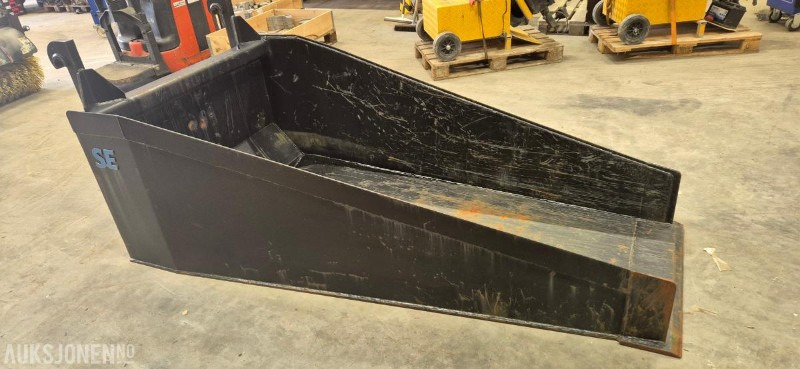 2019 SE 2500 skuffe til hjullaster med BM feste. UBRUKT - Навесное оборудование для Строительной техники: фото 1 2019 SE 2500 skuffe til hjullaster med BM feste. UBRUKT - Навесное оборудование для Строительной техники: фото 1