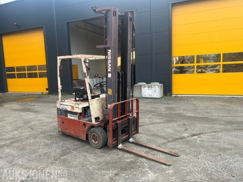 1996 Nissan Gaffeltruck. - Погрузочно-разгрузочная техника: фото 1 1996 Nissan Gaffeltruck. - Погрузочно-разгрузочная техника: фото 1