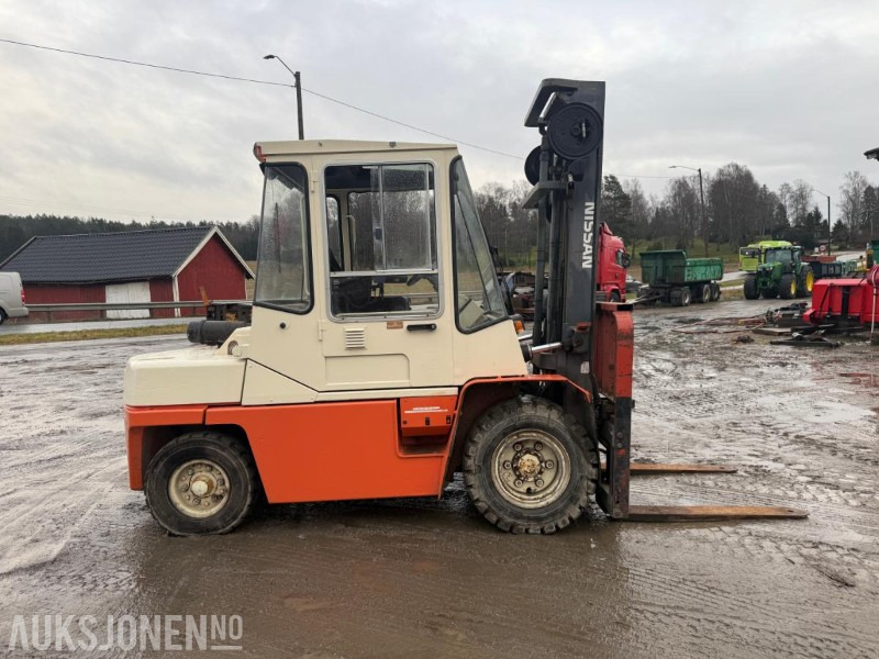 1997 Nissan WGF03A40 GAFFELTRUCK. - Погрузочно-разгрузочная техника: фото 4 1997 Nissan WGF03A40 GAFFELTRUCK. - Погрузочно-разгрузочная техника: фото 4