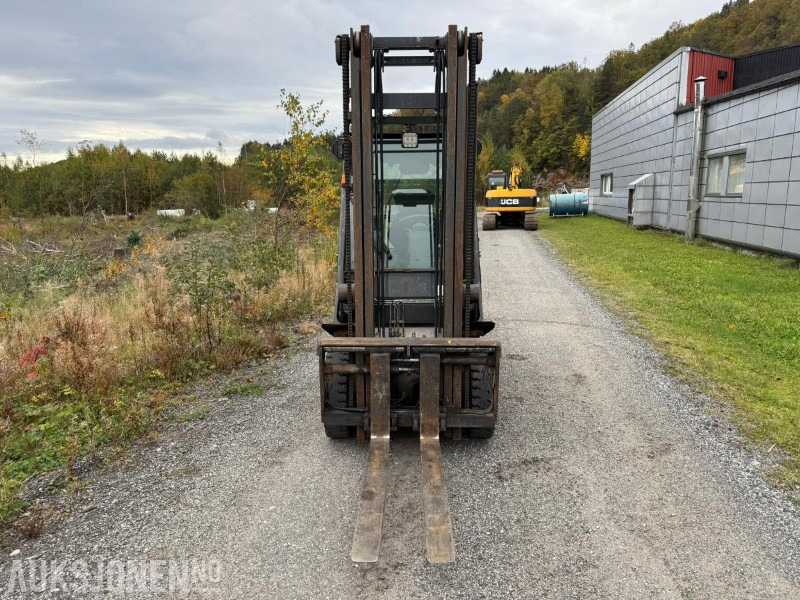 2010 Nissan Y1D2A25Q dieseltruck – 2,5 tonn, 4 m løftehøyde - Погрузочно-разгрузочная техника: фото 3 2010 Nissan Y1D2A25Q dieseltruck – 2,5 tonn, 4 m løftehøyde - Погрузочно-разгрузочная техника: фото 3