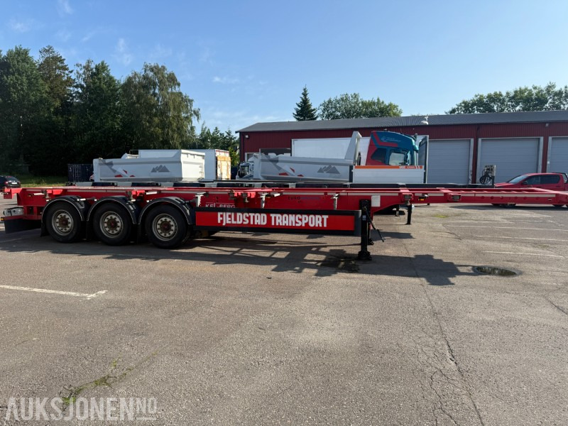 2020 | Kel-Berg C300V 3-akslet containerchassis | Meget god stand | EU-godkjent til 11/2025 - Прицеп: фото 1 2020 | Kel-Berg C300V 3-akslet containerchassis | Meget god stand | EU-godkjent til 11/2025 - Прицеп: фото 1
