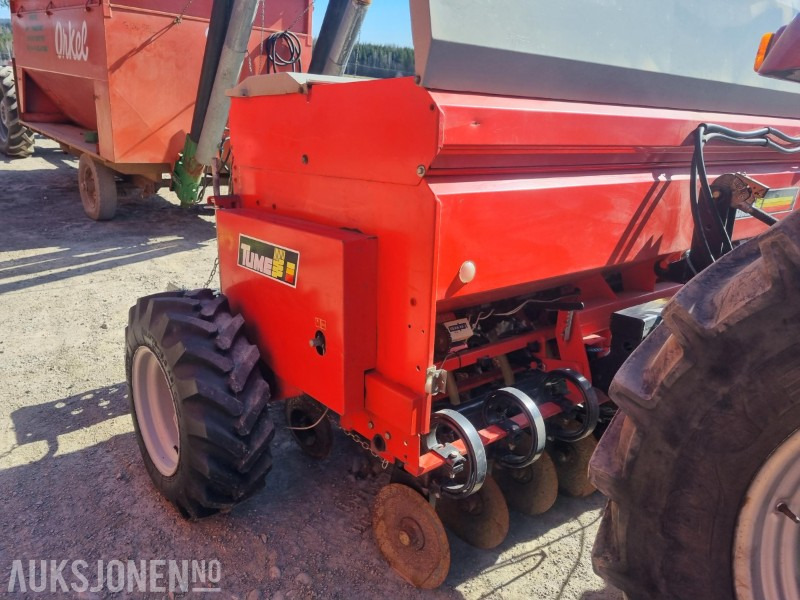 1995 Tume såmaskin KL2500 - Сельскохозяйственная техника: фото 5 1995 Tume såmaskin KL2500 - Сельскохозяйственная техника: фото 5