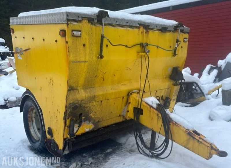 2010 Strøvogn / Sandstrøer - Vama TH 2500 - Сельскохозяйственная техника: фото 1 2010 Strøvogn / Sandstrøer - Vama TH 2500 - Сельскохозяйственная техника: фото 1