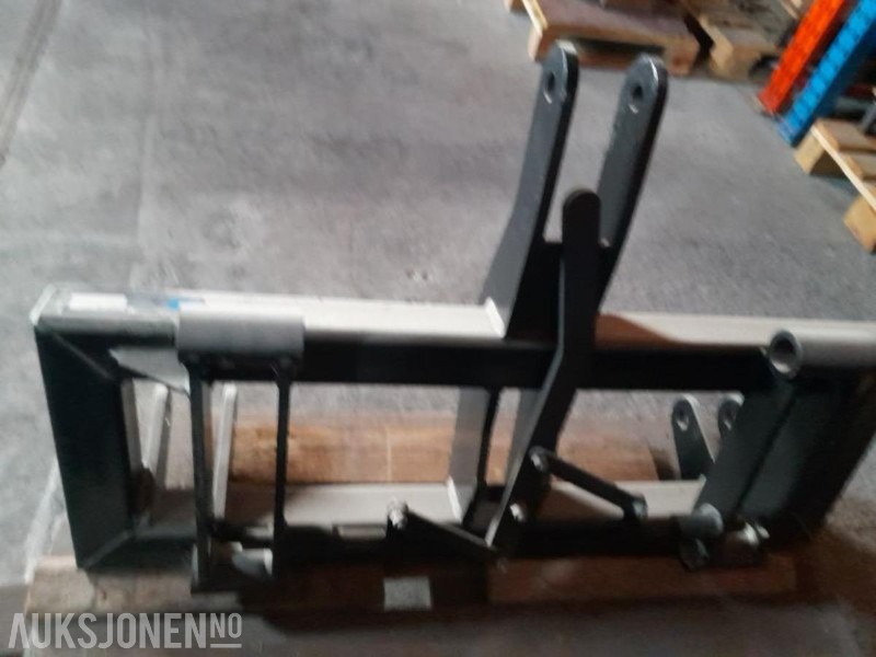 Сельскохозяйственная техника 2024 3 Punkt adapter med Trimafeste: фото 1