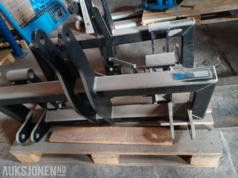 2024 3 Punkt adapter med Trimafeste - Сельскохозяйственная техника: фото 2 2024 3 Punkt adapter med Trimafeste - Сельскохозяйственная техника: фото 2