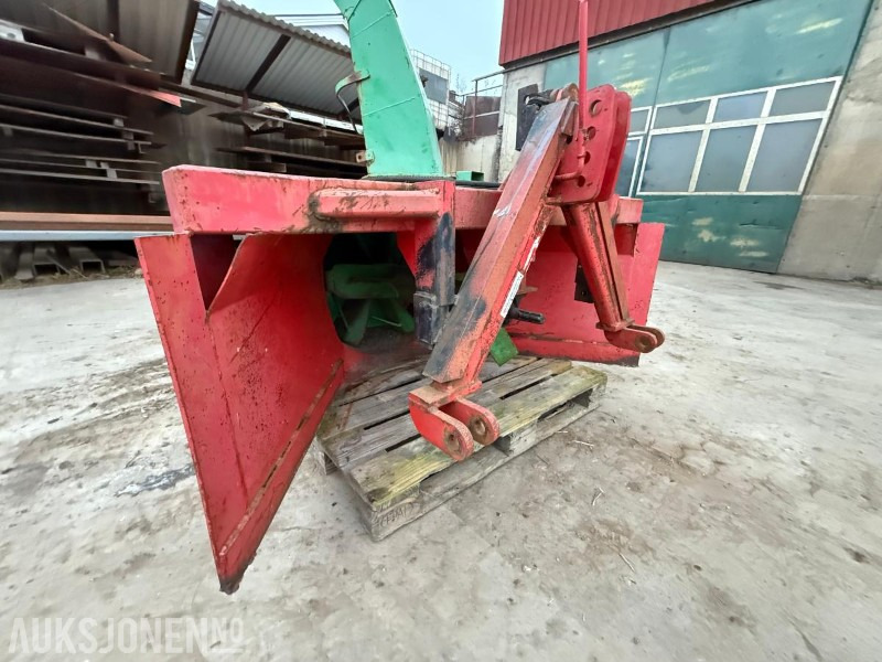 Snøfreser 160cm med 3-punktsfeste til traktor – hydraulisk utkaster - Сельскохозяйственная техника: фото 3 Snøfreser 160cm med 3-punktsfeste til traktor – hydraulisk utkaster - Сельскохозяйственная техника: фото 3