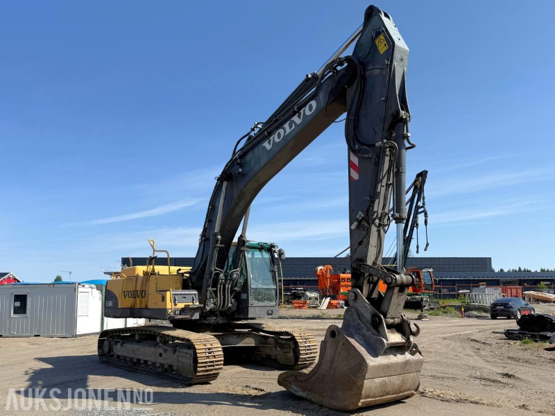 Volvo EC360CL Gravemaskin med Gjerstad graveskuffe, smalskuffe, graveskuff med tenner, Gått lite, opplegg for hammer - Экскаватор: фото 3 Volvo EC360CL Gravemaskin med Gjerstad graveskuffe, smalskuffe, graveskuff med tenner, Gått lite, opplegg for hammer - Экскаватор: фото 3