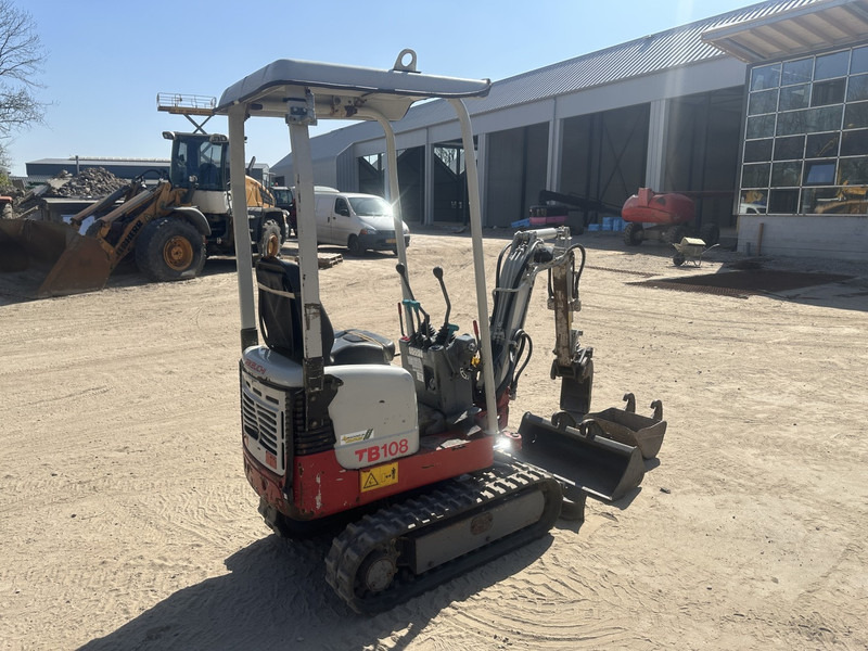 Takeuchi TB 108 3 buckets - Мини-экскаватор: фото 5 Takeuchi TB 108 3 buckets - Мини-экскаватор: фото 5