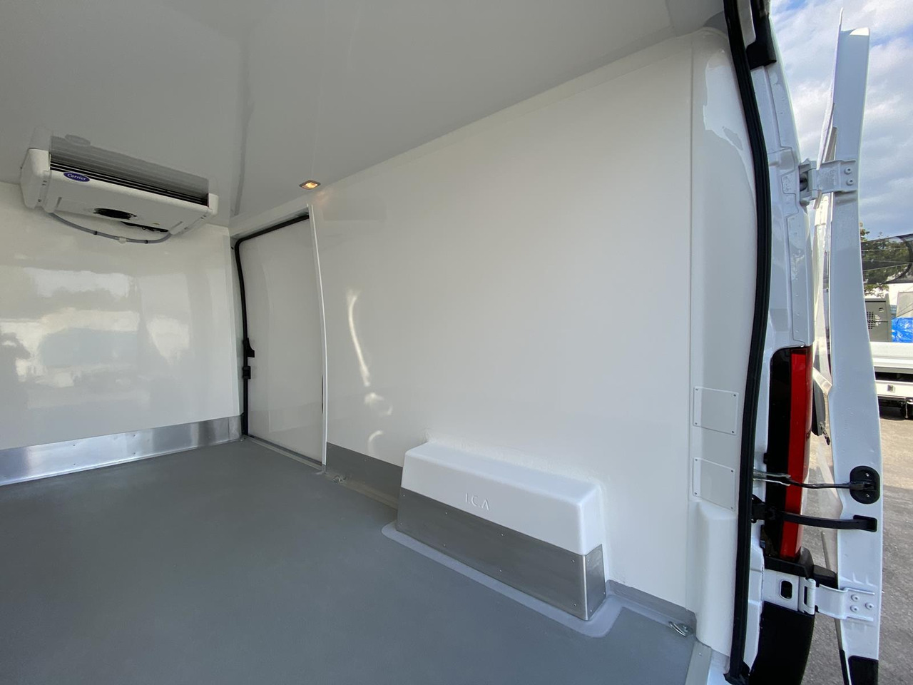 PEUGEOT BOXER L3H2 180PS CONFORT 335 / FRISCHDIENST BIS 0 + XARIOS 300 12-230V - Фургон-рефрижератор: фото 2 PEUGEOT BOXER L3H2 180PS CONFORT 335 / FRISCHDIENST BIS 0 + XARIOS 300 12-230V - Фургон-рефрижератор: фото 2