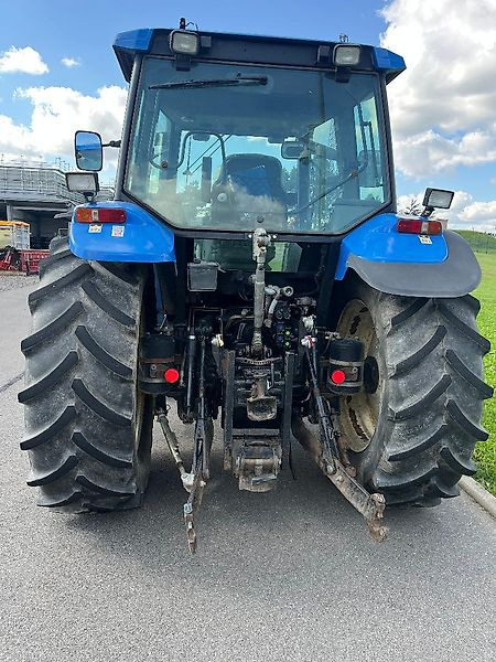 New Holland TS 115 - Трактор: фото 3 New Holland TS 115 - Трактор: фото 3