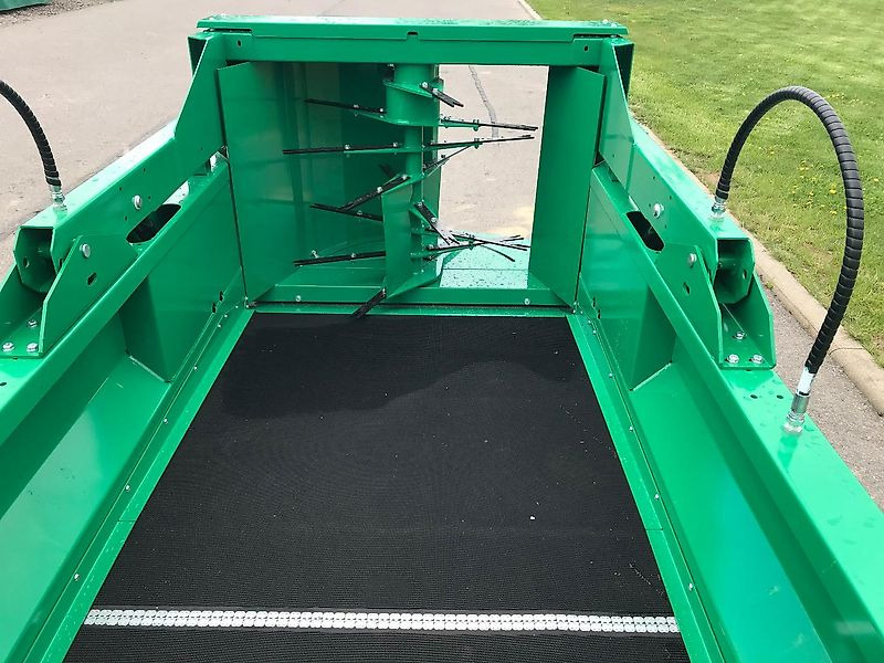 Spread-a-Bale MINI ST 100 - Измельчитель соломы: фото 4 Spread-a-Bale MINI ST 100 - Измельчитель соломы: фото 4