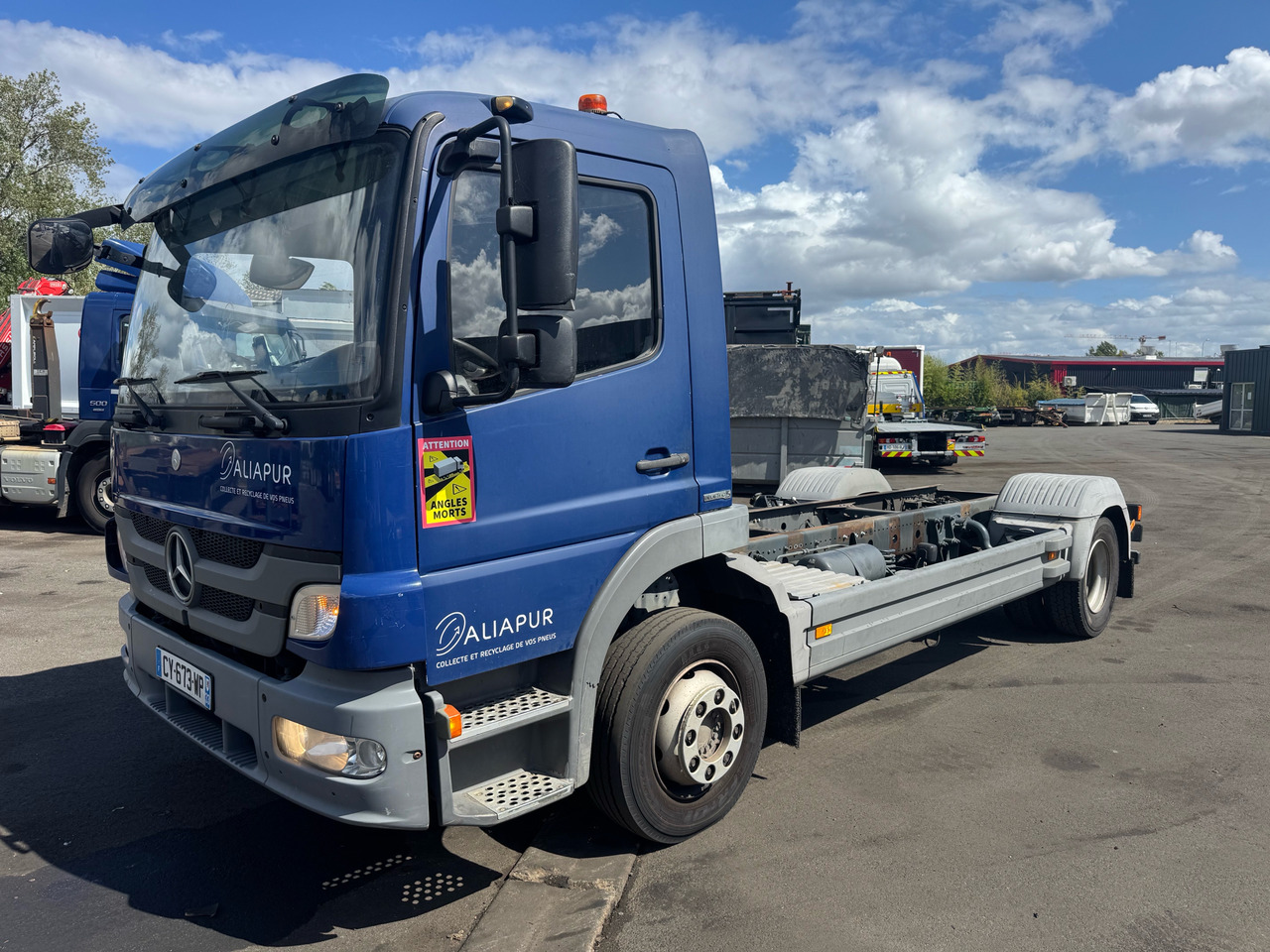 MERCEDES-BENZ atégo - Грузовик-шасси: фото 1 MERCEDES-BENZ atégo - Грузовик-шасси: фото 1