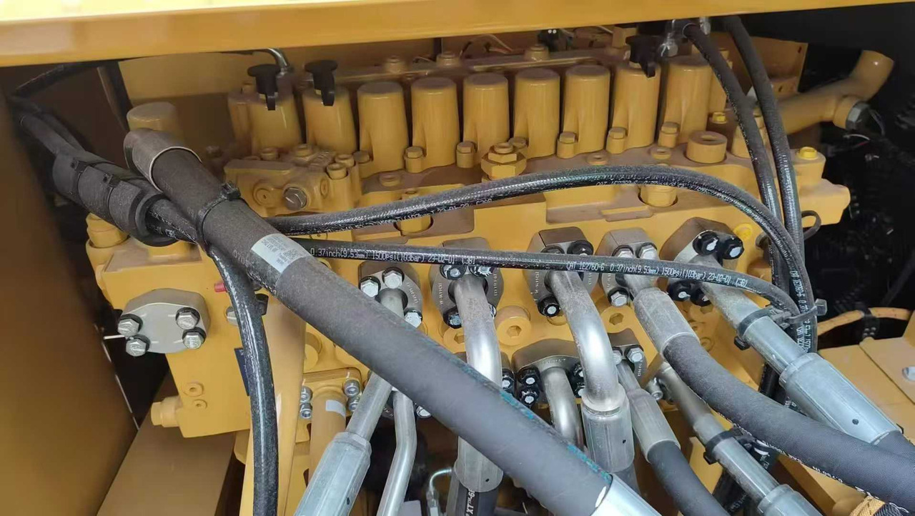 Гусеничный экскаватор Caterpillar CAT 330GC 320GC 320GX 320 320D 320CL 20T 30T New Model Used Excavator: фото 8 Гусеничный экскаватор Caterpillar CAT 330GC 320GC 320GX 320 320D 320CL 20T 30T New Model Used Excavator: фото 8