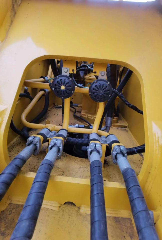 Гусеничный экскаватор Komatsu PC200 PC210 PC220 Used Excavator Crawler Hydraulic High Quality Secondhand Excavator for Sale: фото 9