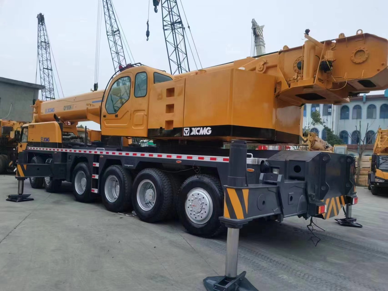 Мобильный кран XCMG Truck Crane XCMG QY100K QY100K-II Telescopic Boom 100 Ton in Hight Quality for Sale: фото 9 Мобильный кран XCMG Truck Crane XCMG QY100K QY100K-II Telescopic Boom 100 Ton in Hight Quality for Sale: фото 9