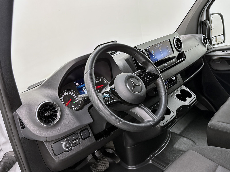 Mercedes-Benz Sprinter 317 1.9 CDI L3H2 Pro Achteruitrijcamera met sensoren Cruise Control Betimmering - Легковой фургон: фото 5 Mercedes-Benz Sprinter 317 1.9 CDI L3H2 Pro Achteruitrijcamera met sensoren Cruise Control Betimmering - Легковой фургон: фото 5