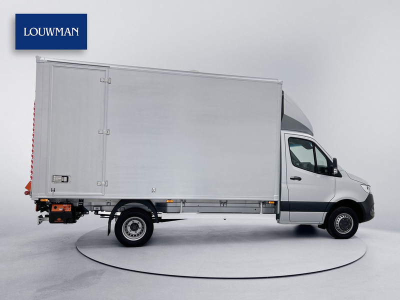 Mercedes-Benz Sprinter 517 1.9 CDI Bakwagen Meubelbak 1000KG Laadklep Apple Carplay/Android Auto Cruise Control - Фургон с закрытым кузовом: фото 3 Mercedes-Benz Sprinter 517 1.9 CDI Bakwagen Meubelbak 1000KG Laadklep Apple Carplay/Android Auto Cruise Control - Фургон с закрытым кузовом: фото 3