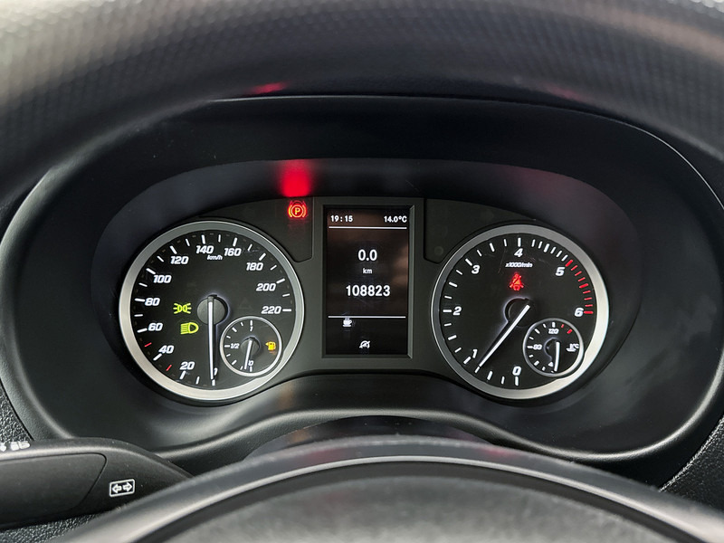 Mercedes-Benz Vito 116 CDI Lang Navigatie Camera + sensoren Cruise control Trekhaak Cruise control - Легковой фургон: фото 5 Mercedes-Benz Vito 116 CDI Lang Navigatie Camera + sensoren Cruise control Trekhaak Cruise control - Легковой фургон: фото 5
