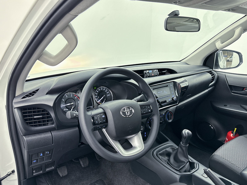 Toyota Hilux 2.4 D-4D Comfort 4x4 Xtra Cab NIEUW 3500KG Trekgewicht Cruise Control Airco - Пикап: фото 5 Toyota Hilux 2.4 D-4D Comfort 4x4 Xtra Cab NIEUW 3500KG Trekgewicht Cruise Control Airco - Пикап: фото 5