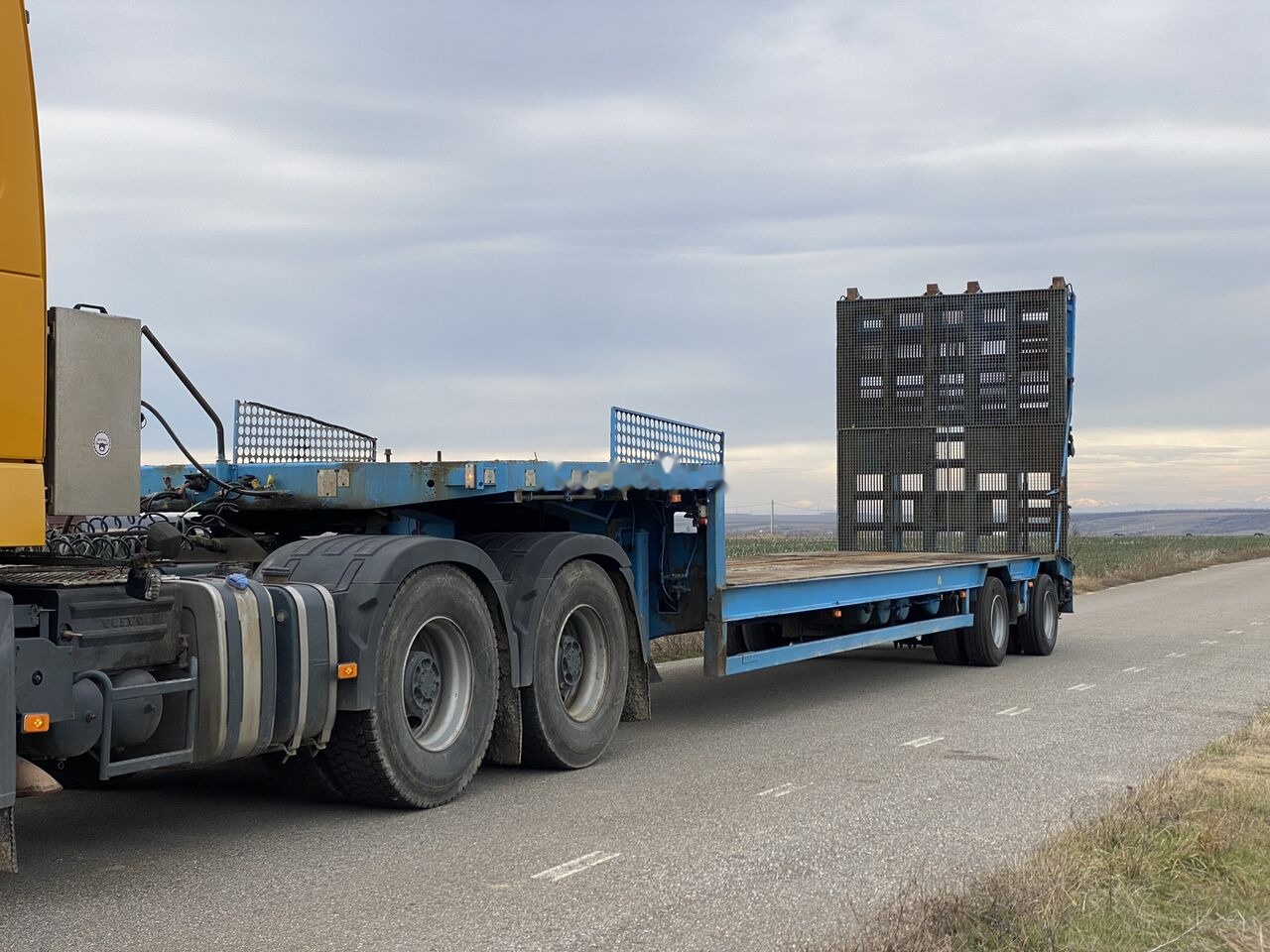 Goldhofer GOLDHOFFER STZ - L2 - 23/80 Trailer Agabaritic 2 VIRATOARE : 2 S - Низкорамный полуприцеп: фото 4 Goldhofer GOLDHOFFER STZ - L2 - 23/80 Trailer Agabaritic 2 VIRATOARE : 2 S - Низкорамный полуприцеп: фото 4