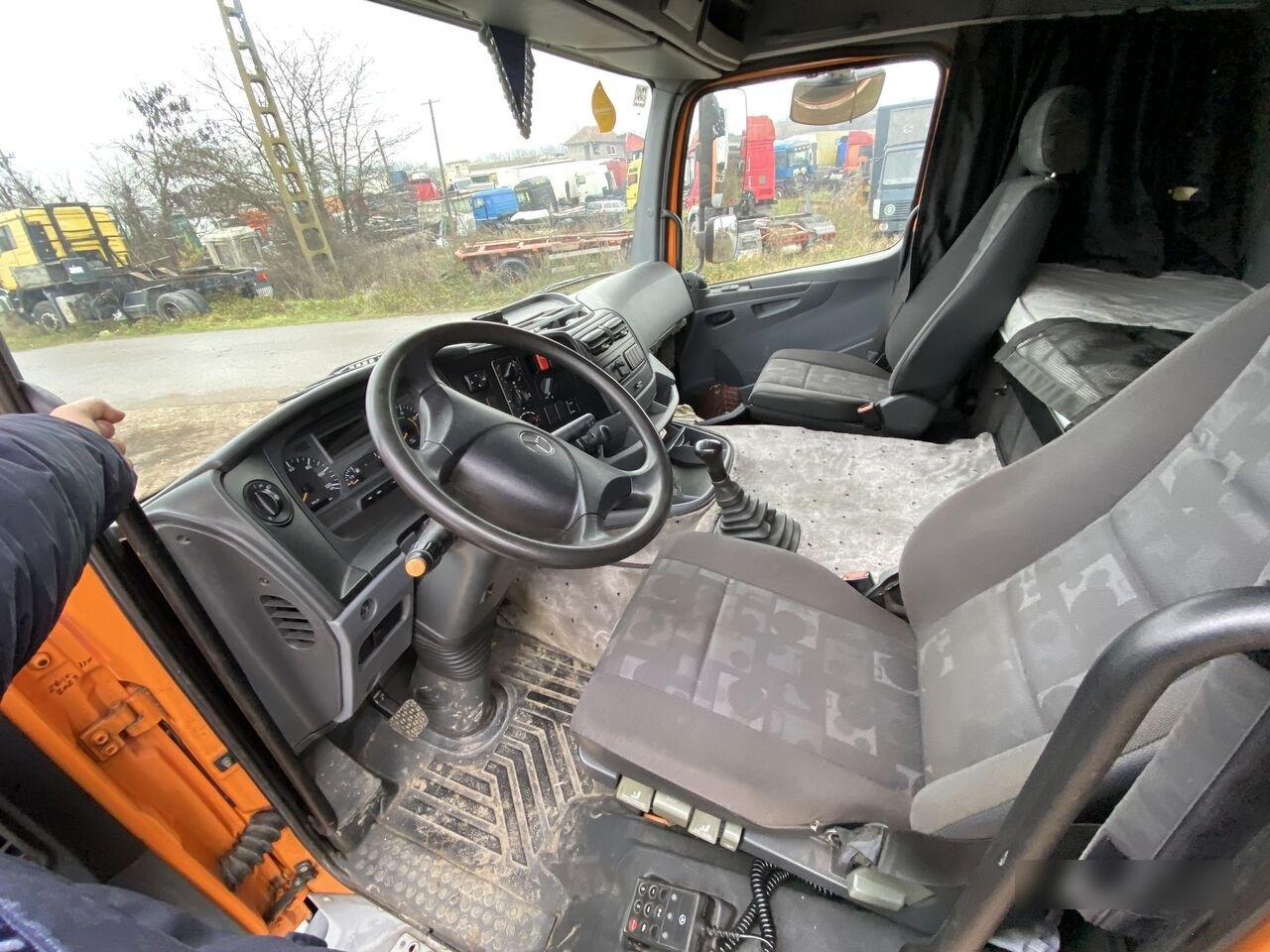 Тягач Mercedes-Benz Axor MP2 1843: фото 9