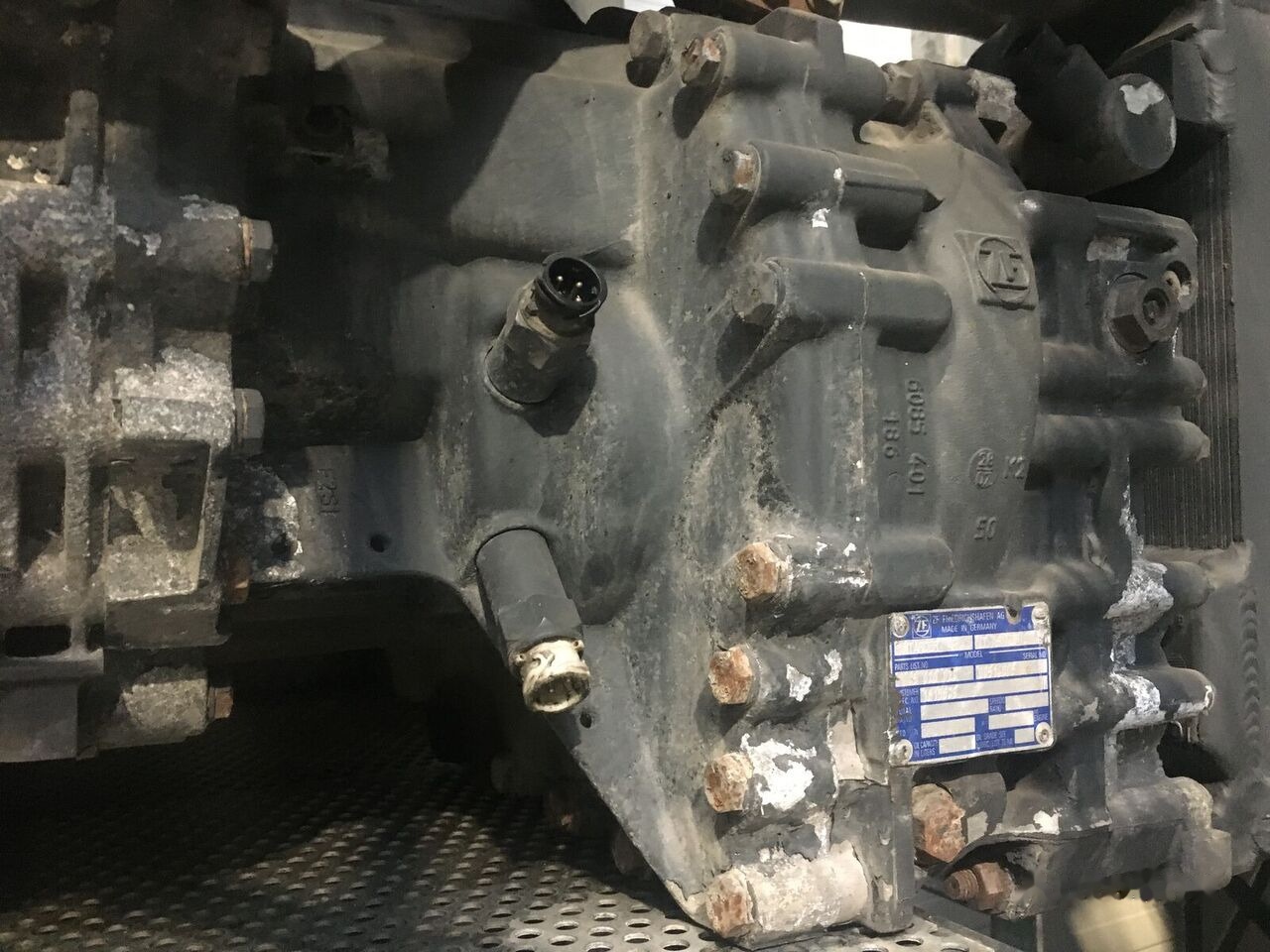 ZF 12AS 2331TD +intarder 1353041012 - Коробка передач для Грузовиков: фото 4 ZF 12AS 2331TD +intarder 1353041012 - Коробка передач для Грузовиков: фото 4