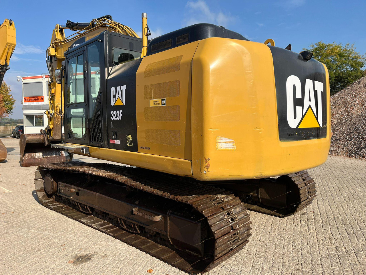 Caterpillar 323FL - Гусеничный экскаватор: фото 2 Caterpillar 323FL - Гусеничный экскаватор: фото 2