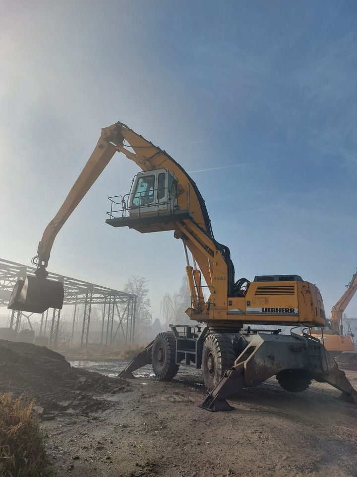 Перегружатель LIEBHERR A944BHD: фото 6