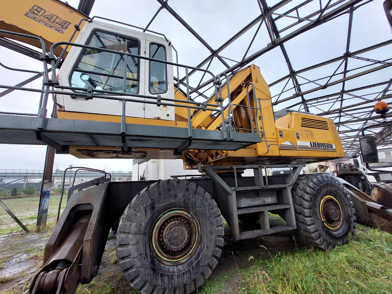 Перегружатель LIEBHERR A944BHD: фото 10